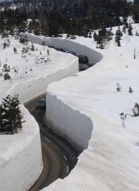 Snow Accumulations Exceed 3 Meters in Japan