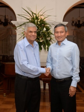 PM meets Singapore FM