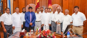 President discusses issues related to Coconut &amp; Palmyrah products