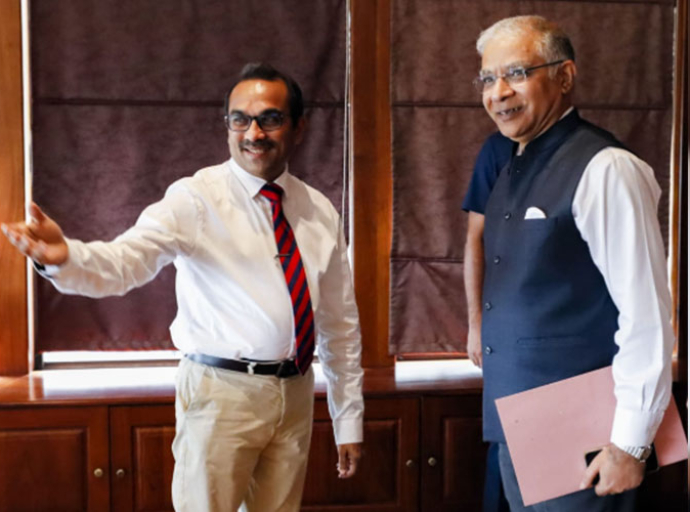 A special meeting between Minister Bimal Ratnayake and the Indian High Commissioner