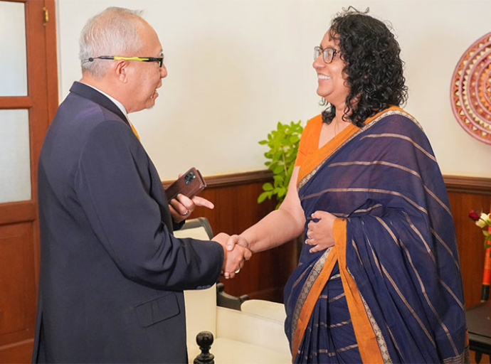 Malaysian High Commissioner Meets Sri Lankan Prime Minister