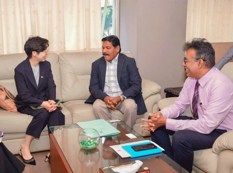 Meeting between Minister of Fisheries, Aquatic and Ocean Resources, and Ambassador of the Republic of Korea to Sri Lanka