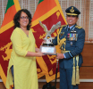 Prime Minister congratulates the 19th Commander of Sri Lanka Air Force on his retirement