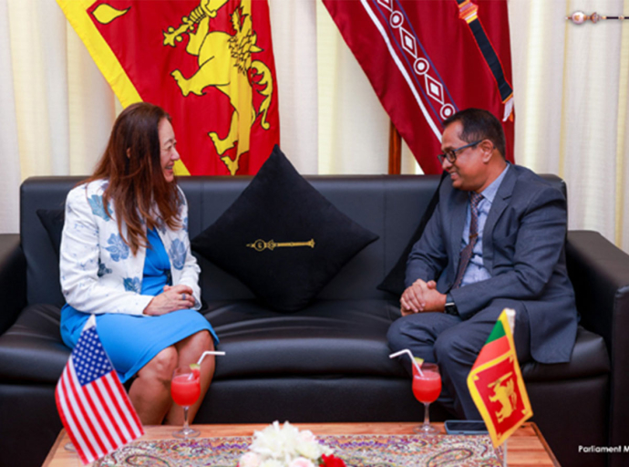 U.S. Ambassador Julie Chung Meets Speaker 