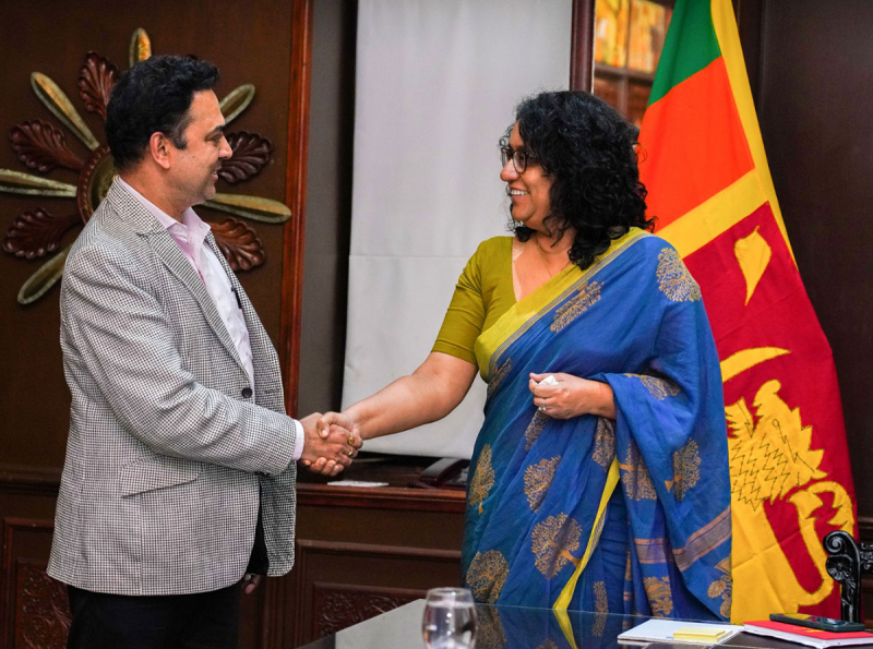 Executive Director of the IMF Calls on the Prime Minister of Sri Lanka