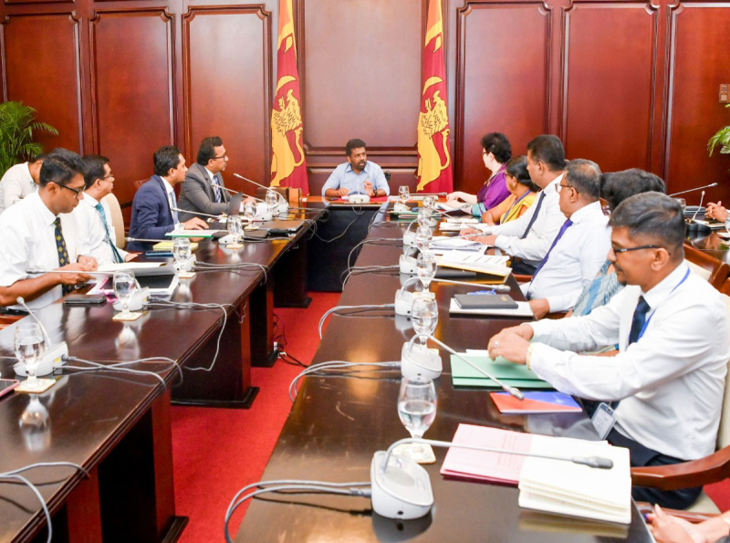 Meeting Between the President and Officials of the Ministry of Industry and Entrepreneurship Development