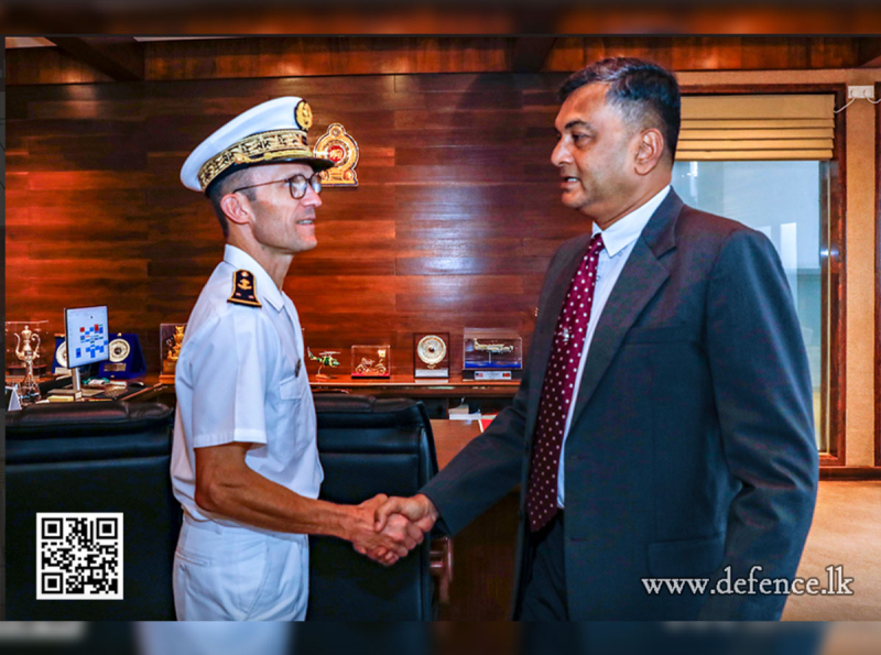 French Joint Commander in the Indian Ocean Calls on the Defence Secretary