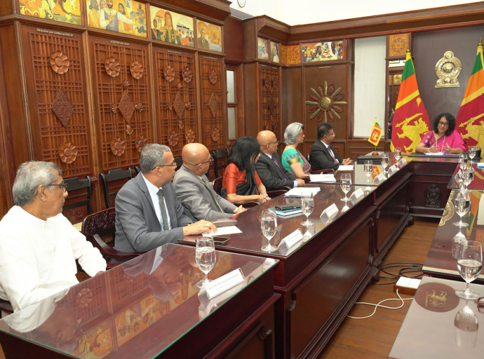 Newly Appointed Sri Lankan Diplomats call a courtesy on the Prime Minister