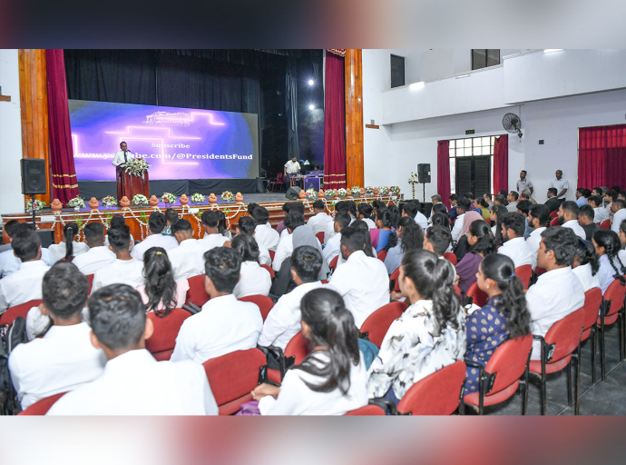 Outstanding A/L Students in the Uva Province Felicitated through President’s Fund Awards