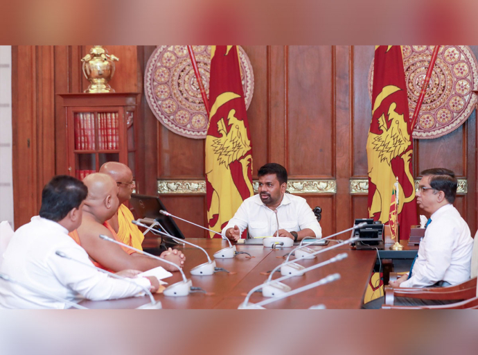 Malwatta, Asgiriya Deputy Registrars and Diyawadana Nilame Meet President