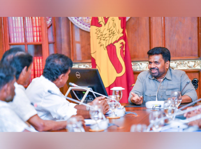 President Meets Protesting Seine Fishermen for Discussions