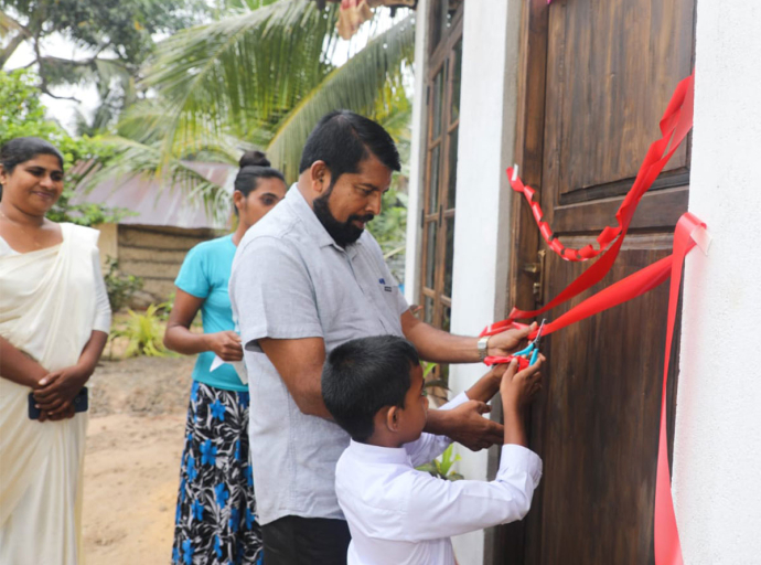 "A Place of One's Own - A Beautiful Life": Houses Built for Low-Income Families Presented to Beneficiaries under National Program