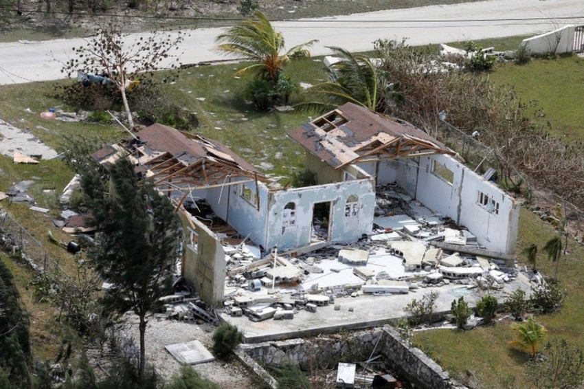 Hurricane Dorian: US braced for &#039;life-threatening&#039; storm surge