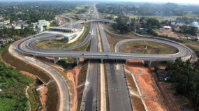 Expressways make Rs 30 million within 24 hours