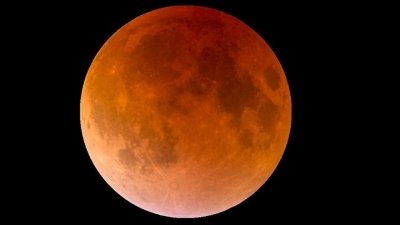 Partial Lunar Eclipse on full moon Poya Day