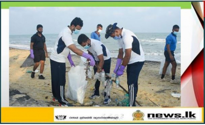 Navy conducts beach cleaning programme in Talaimannar
