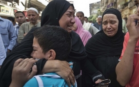 Egypt sentences 683 Islamists to death in mass trial