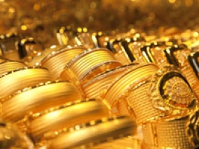 Oct gold imports surge to about 150 tonne: official