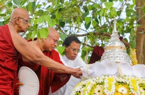 President attends a religious event at Mahamevuna Bodhignana Monestry