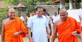 President visits Pahala Yagoda Sugathanandarama Temple