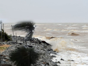 Warning for heavy rain, strong winds and rough seas