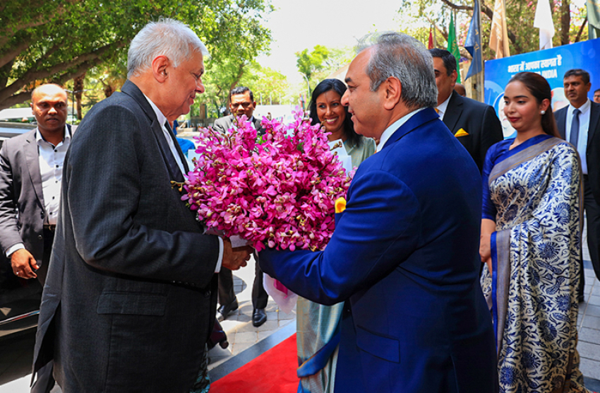 President receives warm welcome in India