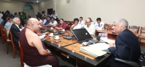 PM meets Puravesi Balaya members