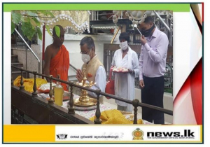 High Commissioner of India visits Gangaramaya Temple and St Anthony's Church
