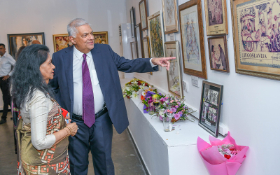 The President attends the art exhibitions “Celebration of Women” and “Bhawanawaka Shanthiya”