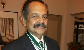 Pak President confers Prestigious Civil Award  on Sri Lankan HC to Pakistan
