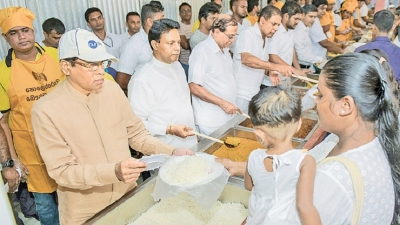 President serves thousands of devotees