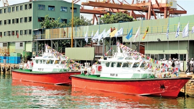 Colombo Dockyard presents two pilot boats to SLPA