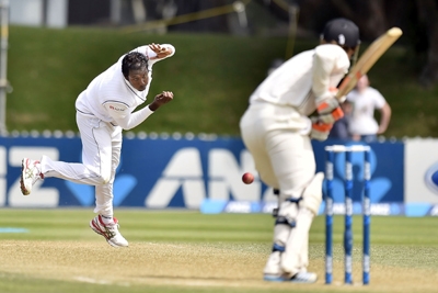 Sri Lanka tighten grip on 2nd New Zealand Test