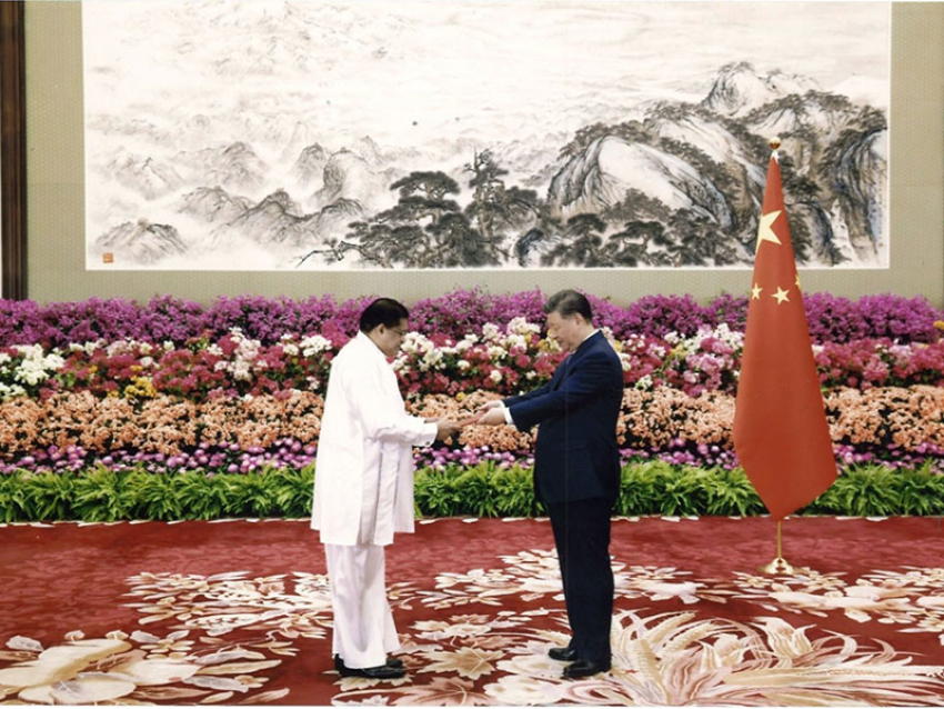 Ambassador Majintha Jayesinghe presents Letters of Credence to President Xi Jinping