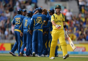 Cricket World Cup 2015: Australia overcome Sri Lanka in Sydney