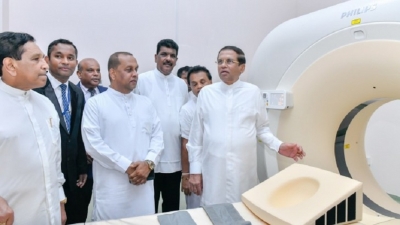 President  open new hospital in Hambantota