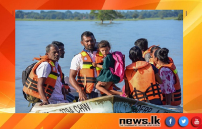 Navy continues to deploy relief teams to aid flood victims in Trincomalee and Polonnaruwa