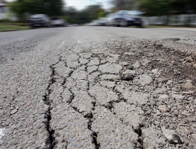 Constructions begin on damaged Aluthwala-Gonapinuwala roadway