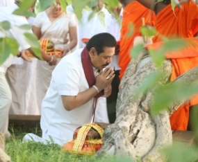 President participates at religious ceremonies in Anuradhapura