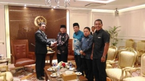 Ambassador called on Speaker of the House of Representatives of Indonesia