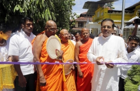 President unveils pinnacle of Dagaba at Kolamunne Sri Bimbarama Temple