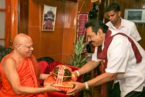 President Rajapaksa Visited the Rangiri Dambulu Raja Maha Viharaya