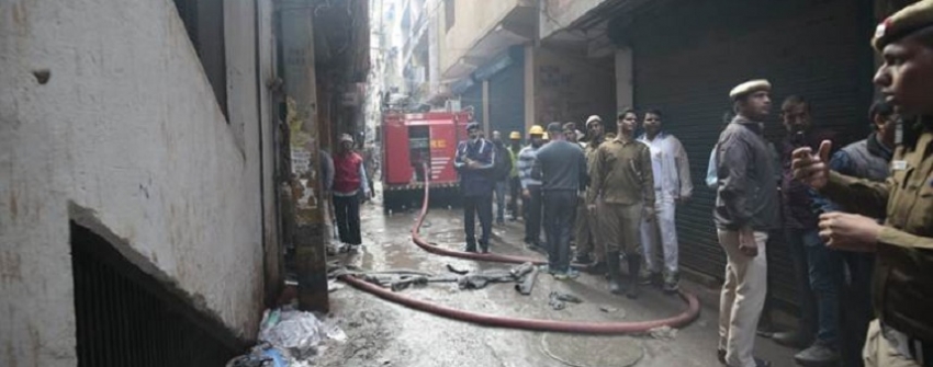Delhi Anaj Mandi fire : Police detain factory owner, register case