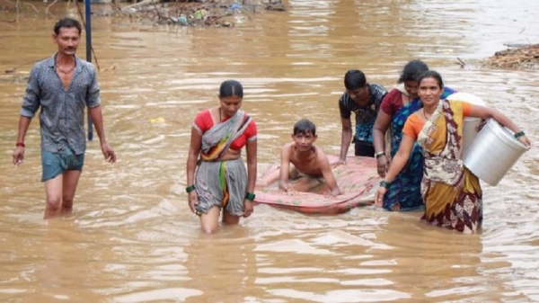 India Floods: At Least 95 Killed, Hundreds Of Thousands Evacuated