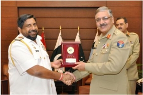 Navy Commander calls on high ranking dignitaries in Pakistan