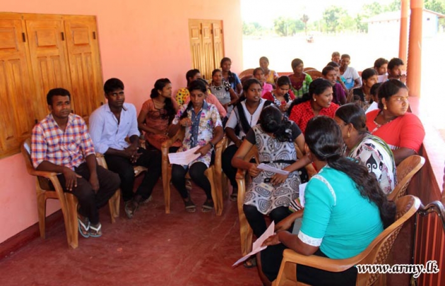 Troops Get Employment Opportunities for Kilinochchi youth