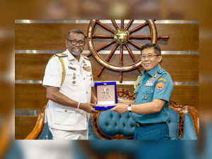 Defence Attaché of Indonesian Embassy calls on Commander of the Navy